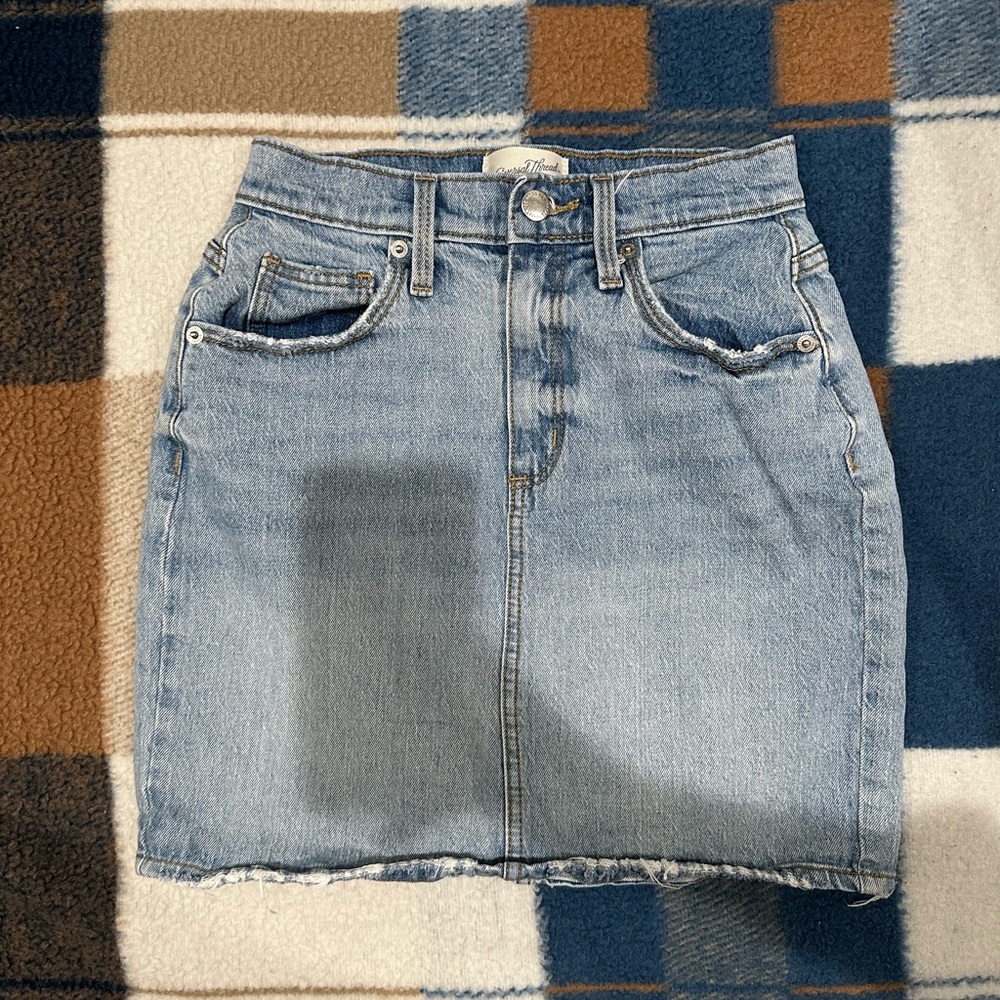 Target (Universal Thread)